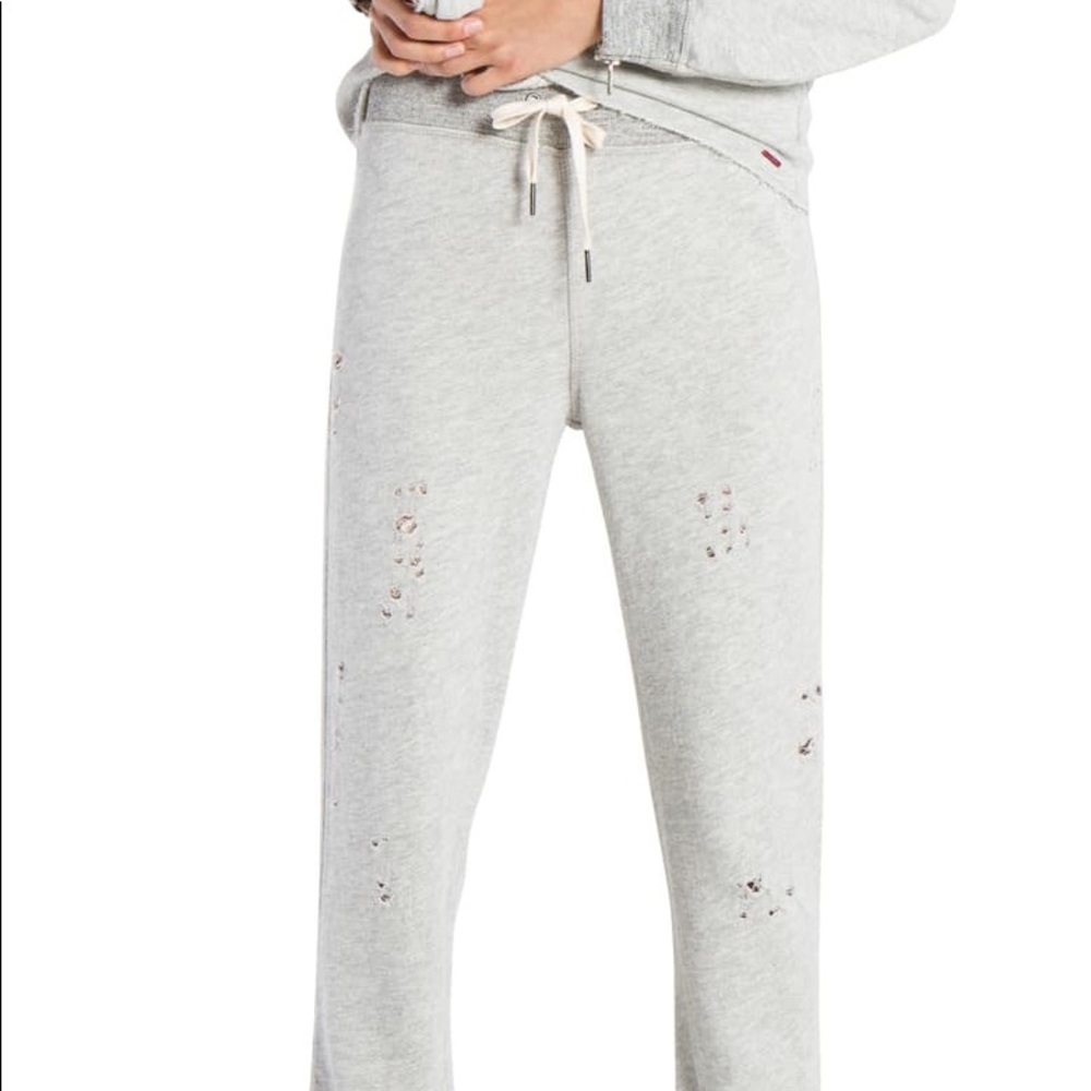 NWT Philanthropy x Barry’s bootcamp sweatpants